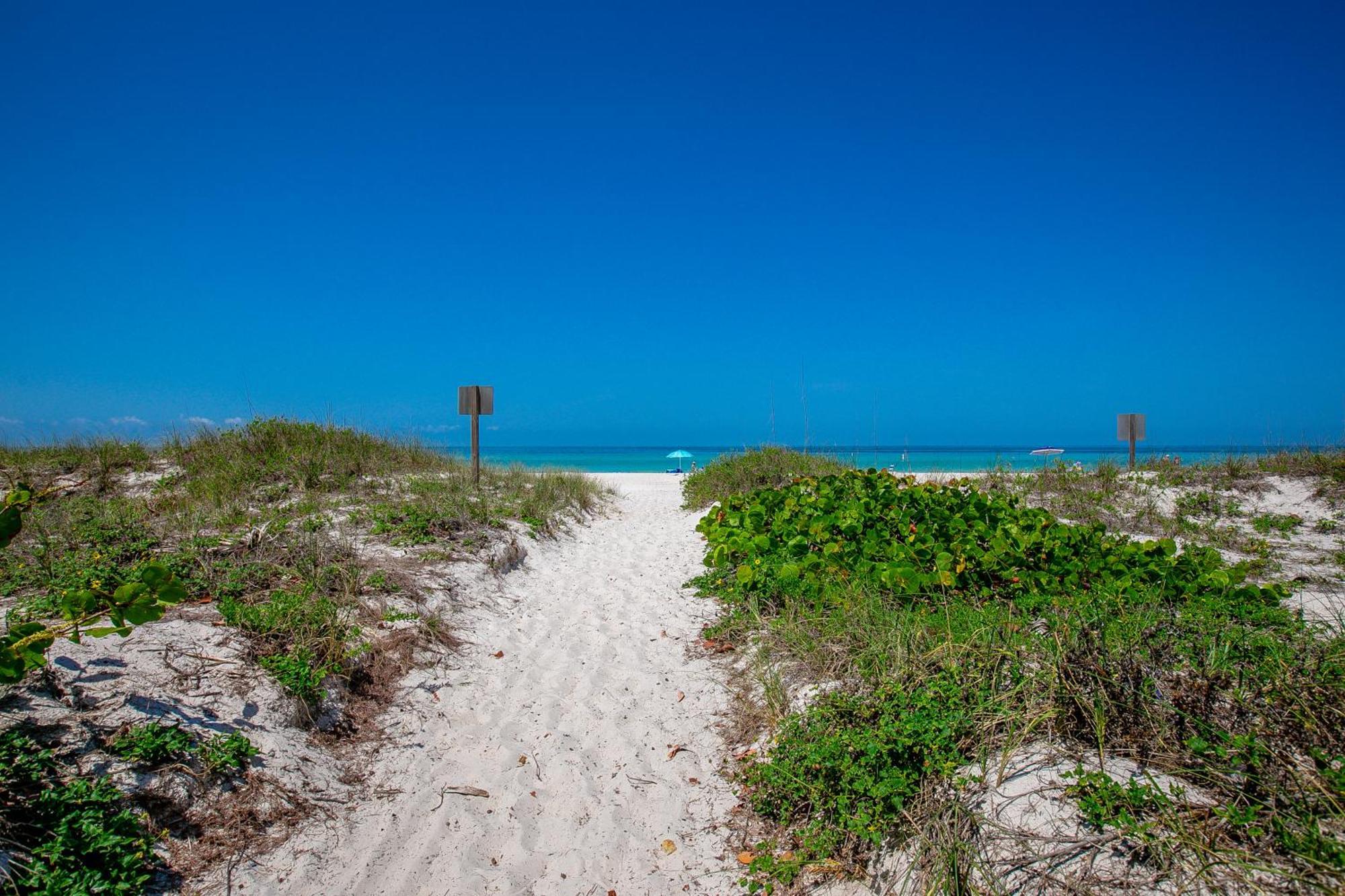 Beach Dreams Resort Bradenton Beach Exteriör bild